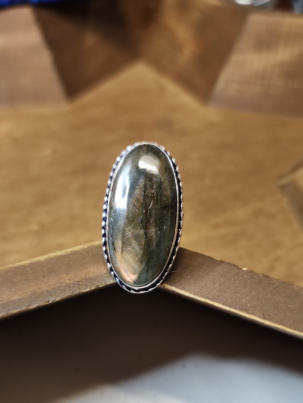 Handcrafted Green Labradorite Oval Ring